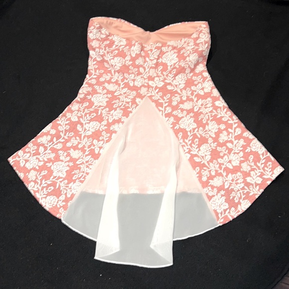 White and Pink Floral Top - Picture 11 of 14